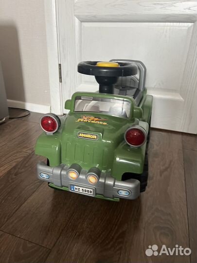 Машина каталка толокар Advancer