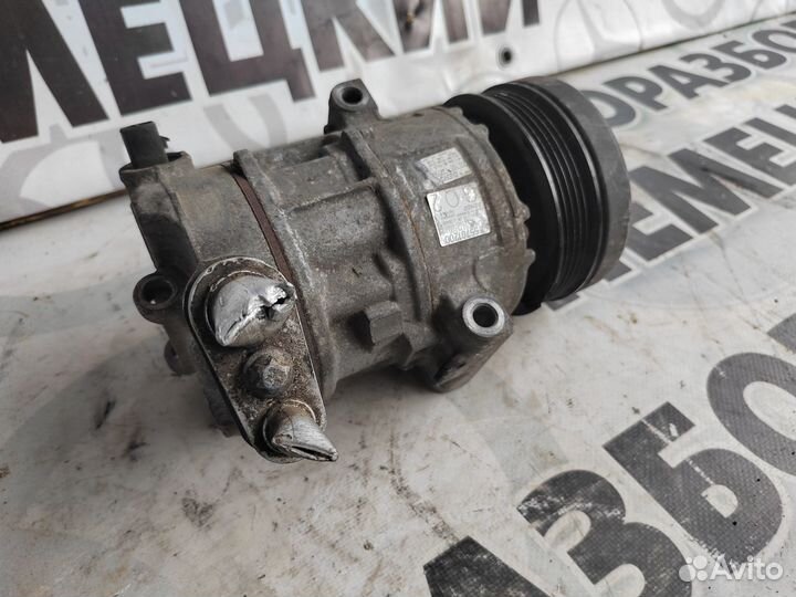 Компрессор кондиционера Opel Corsa D