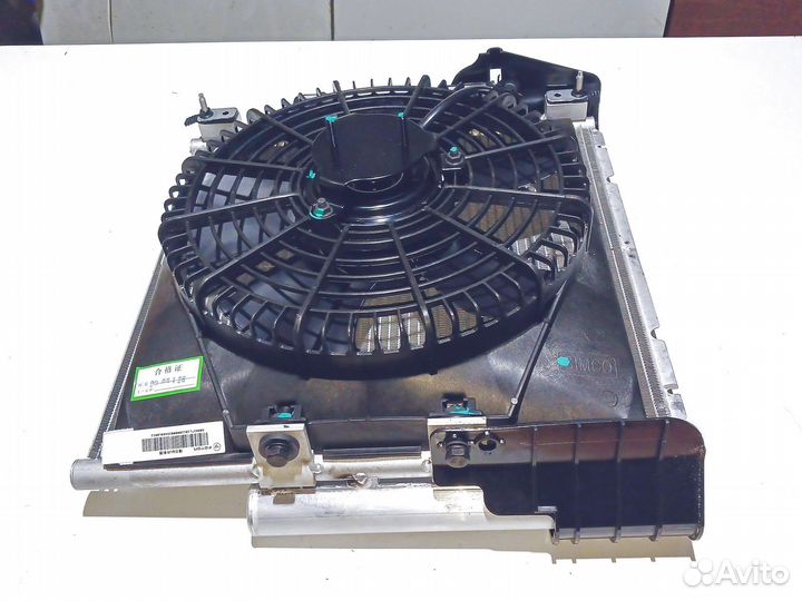 Радиатор кондиционера в сборе с вентилятором (конд
