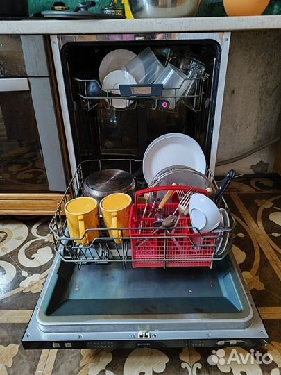 Встраиваемая посудомоечная машина Gorenje GV61212