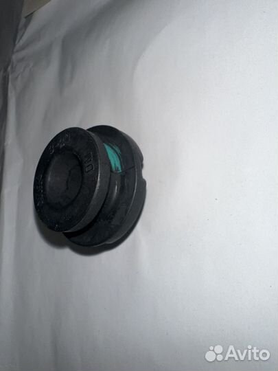 Подушка крепления радиатора Kia Rio 11-17 нижнее