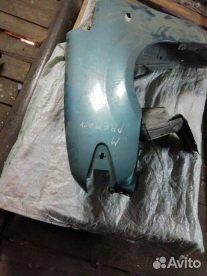 Крыло переднее левое Mazda Premacy