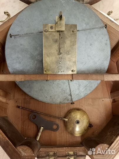 Антикварные часы Шайба