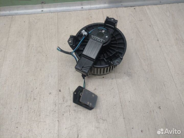 Моторчик отопителя Toyota Yaris XP90 1.3 2005-2011