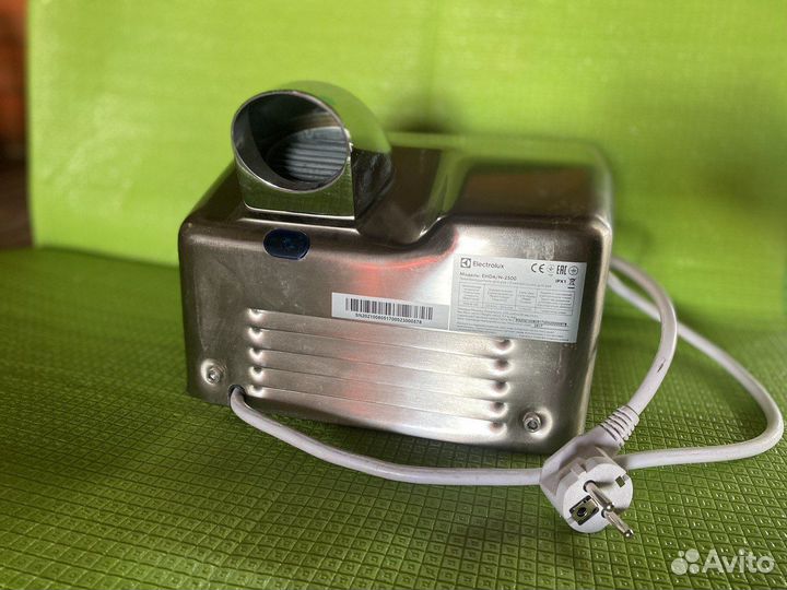 Электросушитель для рук ehda/n-2500