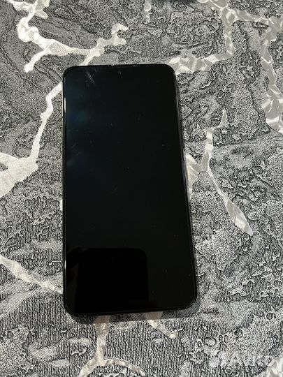 Samsung Galaxy S22, 8/128 ГБ