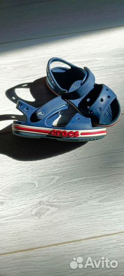 Сандали crocs c7