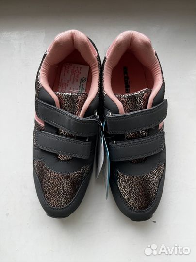 Кроссовки для девочки 37 р