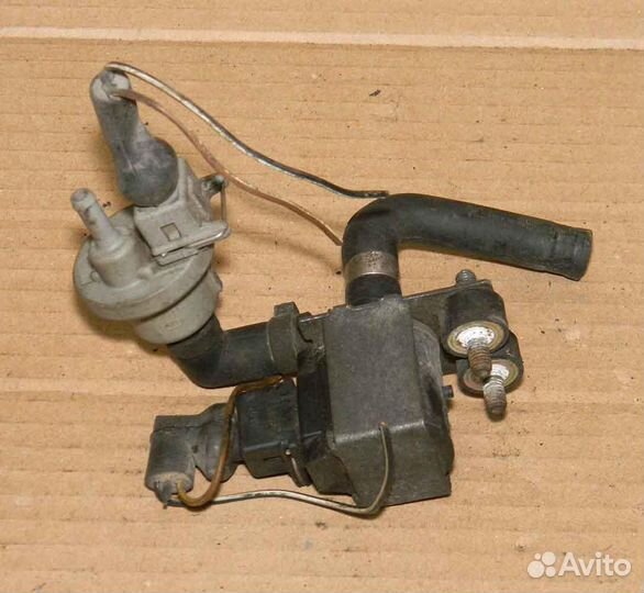 Клапан электромагнитный Audi 80 / 100 / A6