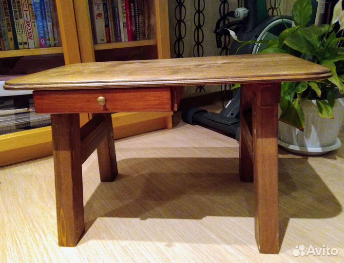 Столик детский, массив сосны до 5 лет