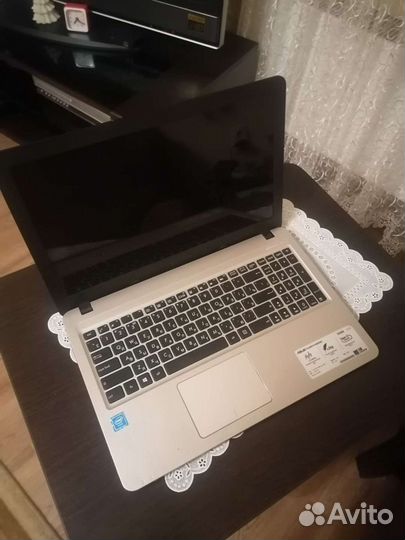Ноутбук asus