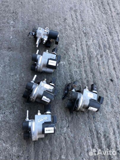 Газовый редуктор Volkswagen Touran 2012 1T0906009d