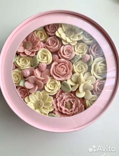 Подарочный набор цветы из шоколада