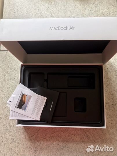 Коробки от Apple