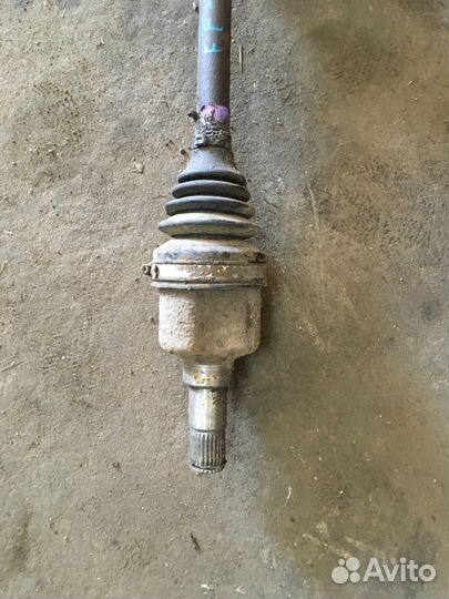 Полуось (привод) передний левый (Ford Focus)