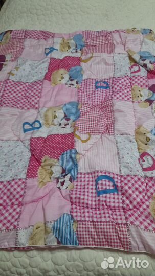 Тёплое одеяло в детскую кроватку
