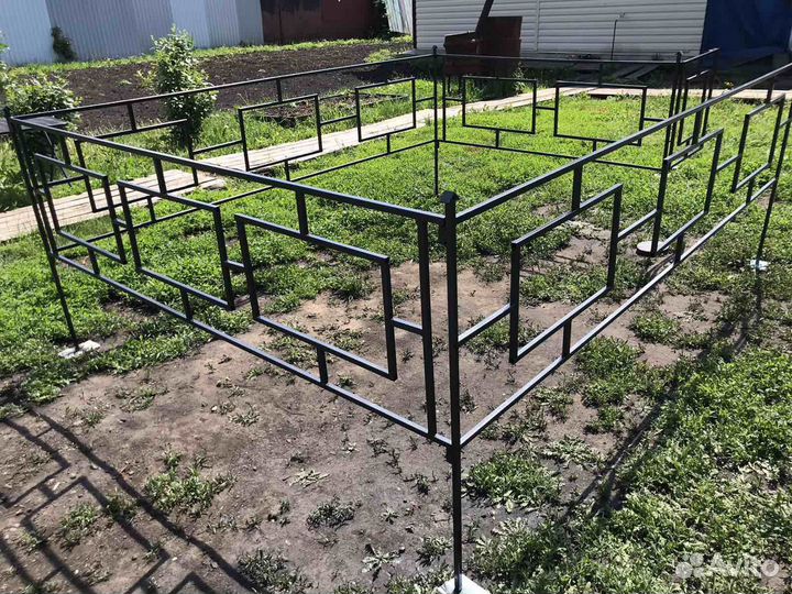 Оградки ритуальные, столы,лавочки,ворота и тд