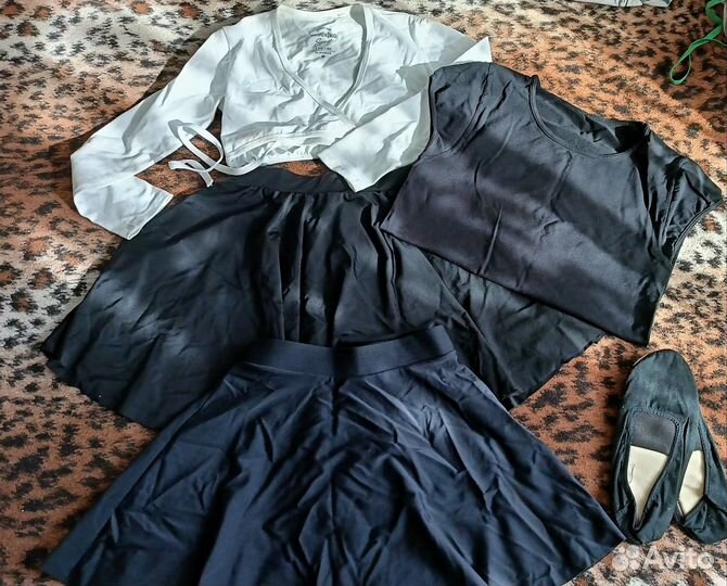 Продам два комплекта формы для занятий танцами