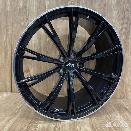 Кованые диски R22 Audi Q8 Q7