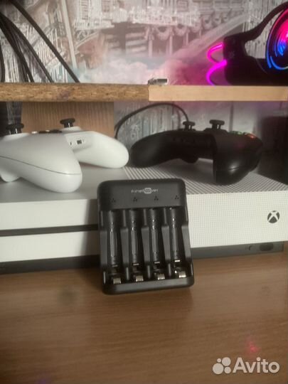 Xbox One s 1tb с играми