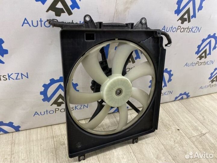 Вентилятор охлаждения двигателя правый Honda Cr-V