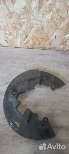 Пыльник тормозного диска Ford Kuga 2 CBS