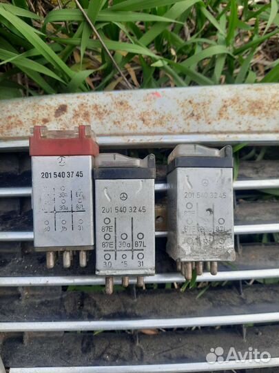 Реле перегрузки перенапряжения Мерседес