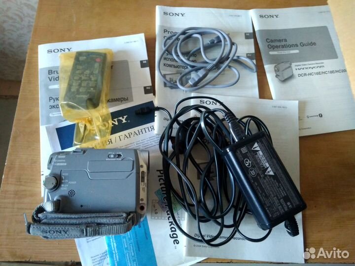 Видеокамера Sony DCR-HC20E Handycam (Carl Zeiss)