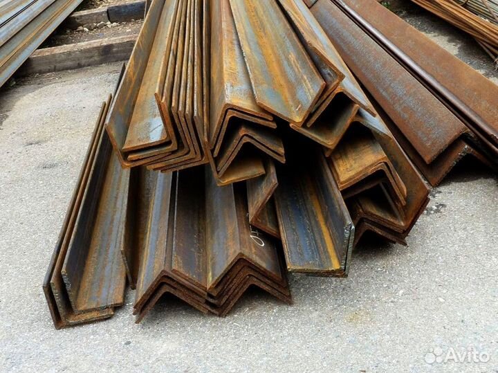 Уголок стальной