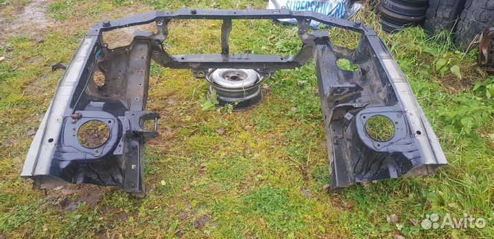 Митсубиши каризма