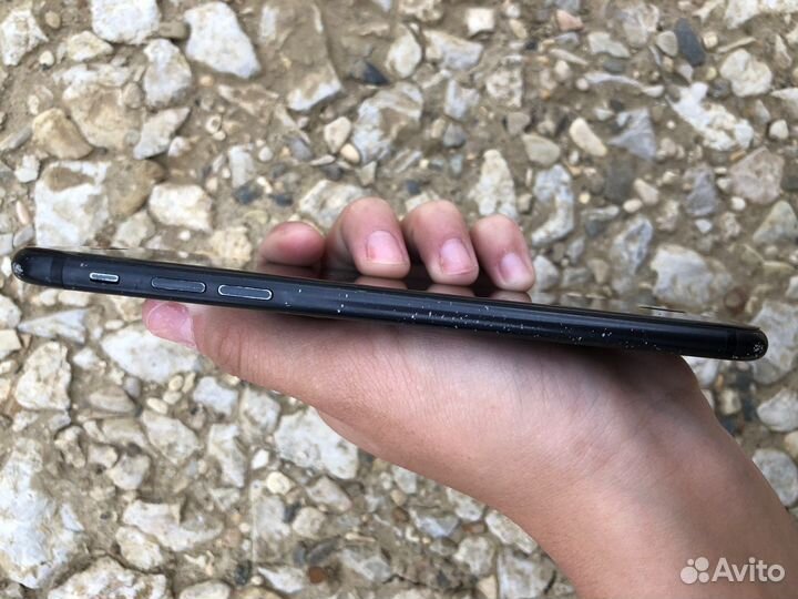 Телефон iPhone 7 plus 128gb