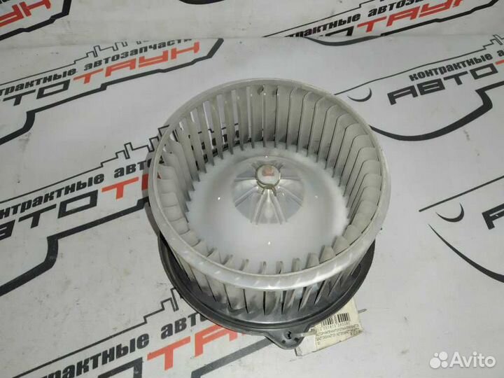 Моторчик печки toyota avensis corolla corolla vers