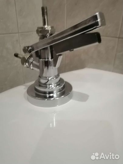 Капле сборник и заборная головка на кегу