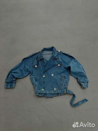 Куртка джинсовая