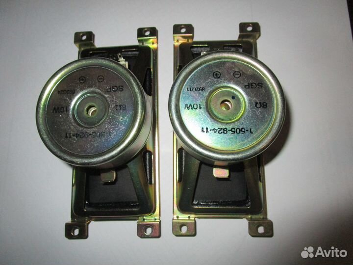 Два динамика 8 ом 10 w Brand : Matsushita