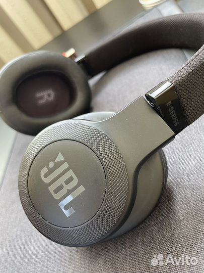 Наушники JBL Bluetooth