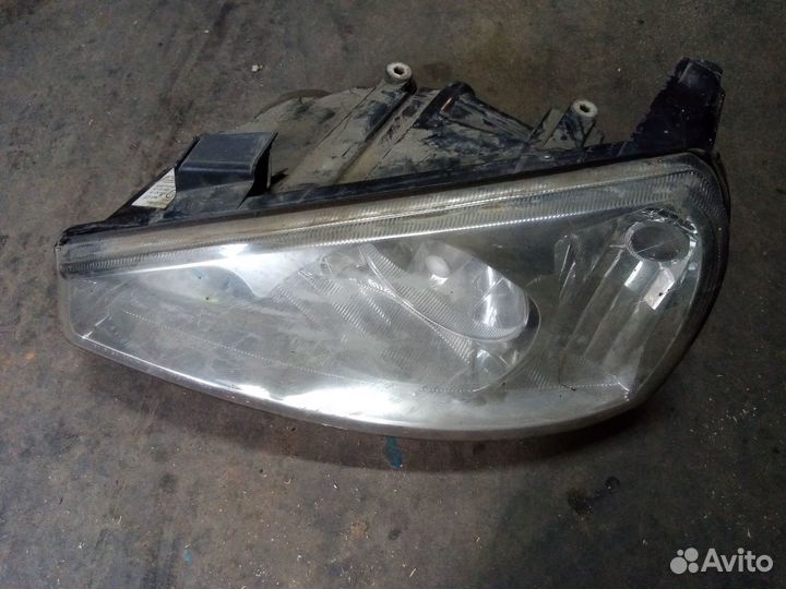 Продаю Фару Калины