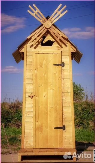 Уличный туалет деревянный SUN334