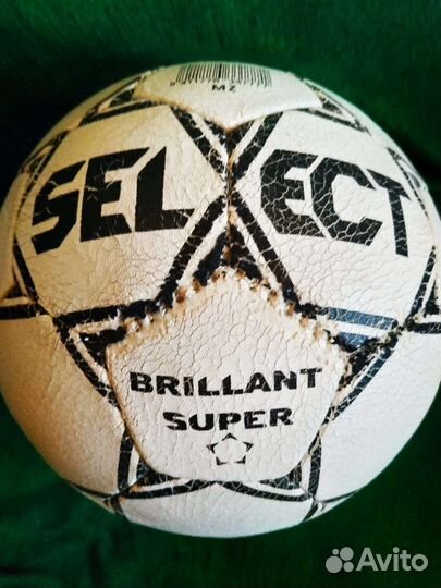 Футбольный мяч новый