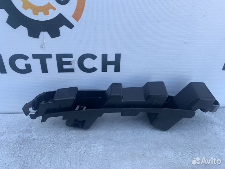 Кронштейн бампера Mercedes W205 A2058800603