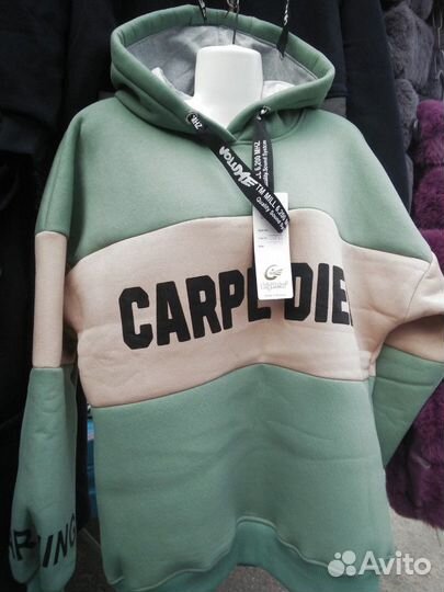 Толстовка для девочек новое. можно костюмом