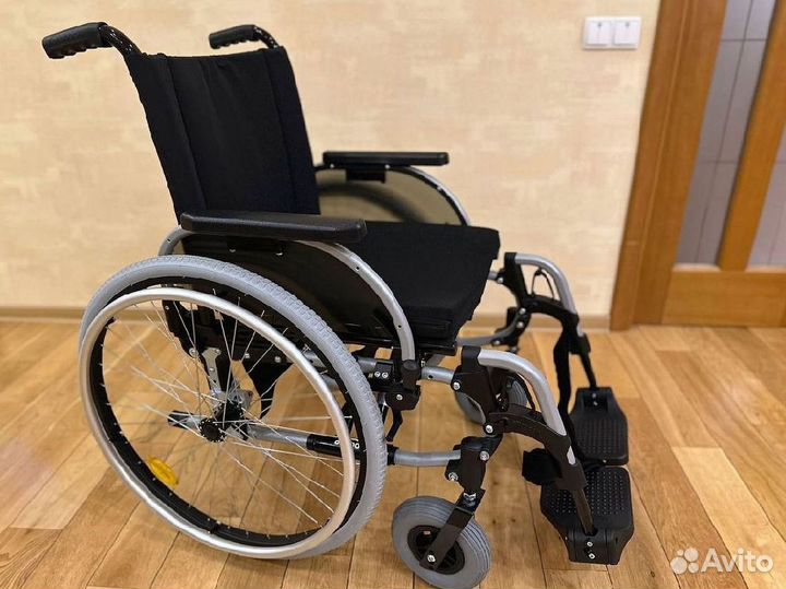 Кресло коляска для инвалидов новая