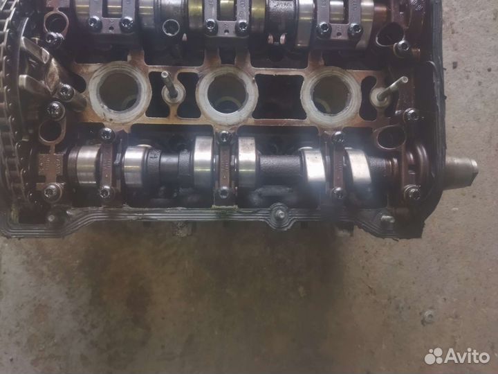 Головка блока цилиндров правая Audi A6C5 2.4