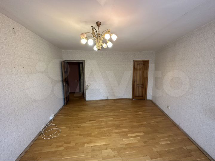 3-к. квартира, 86 м², 2/9 эт.