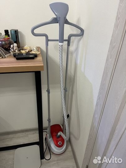 Отпариватель Endever. С коробкой