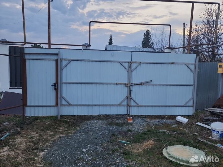 Ворота распашные с калиткой