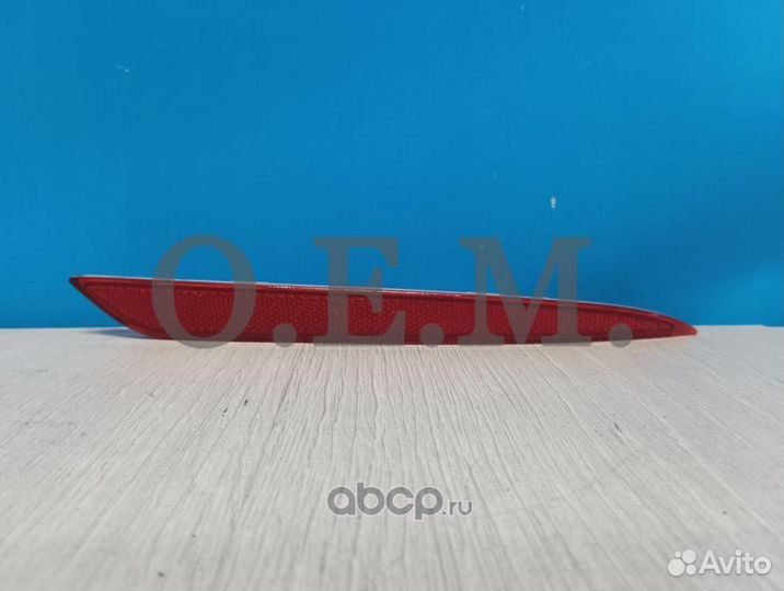 Отражатель правый Ford Mondeo 5 2014