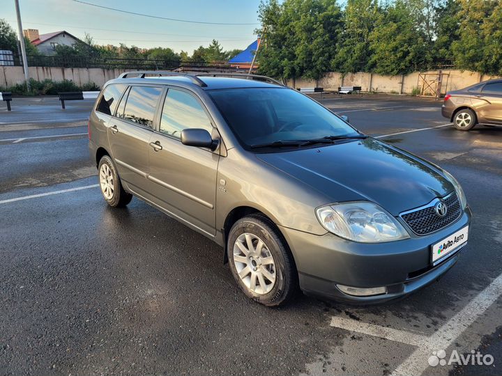 Toyota Corolla 2.0 МТ, 2003, 233 000 км