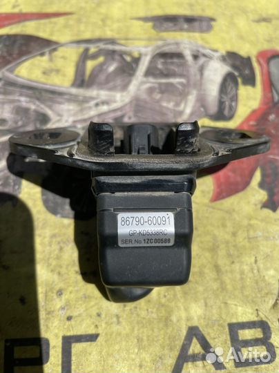 Камера заднего вида Lexus LX570