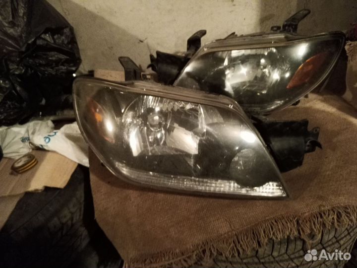 Фары Мицубиси Аутлендер1